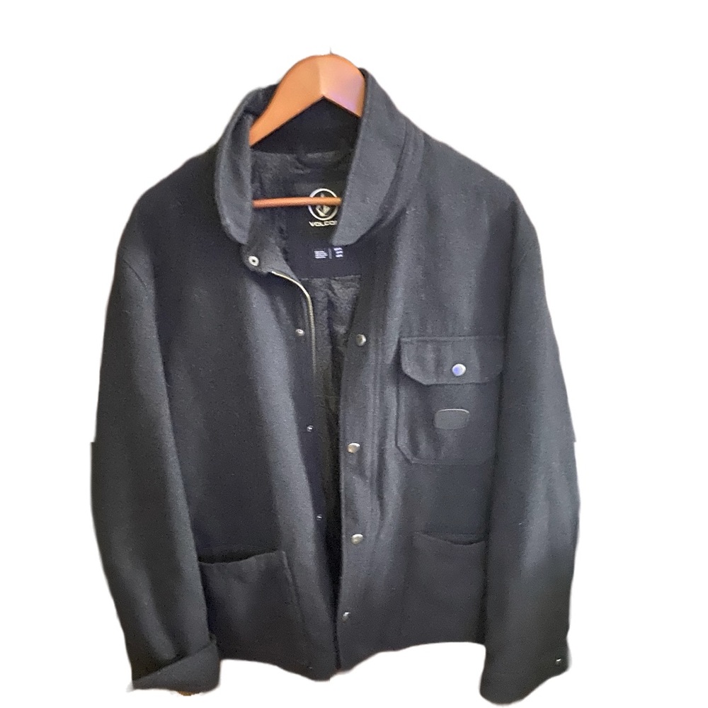 Volcom Men’s winter fall wool blend fully lined coat/jacket size XL. Very good